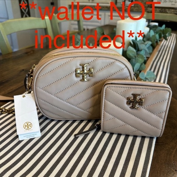 Tory Burch Kira Chevron camera bag Devon sand color gold tone hardware NWT - Picture 16 of 16